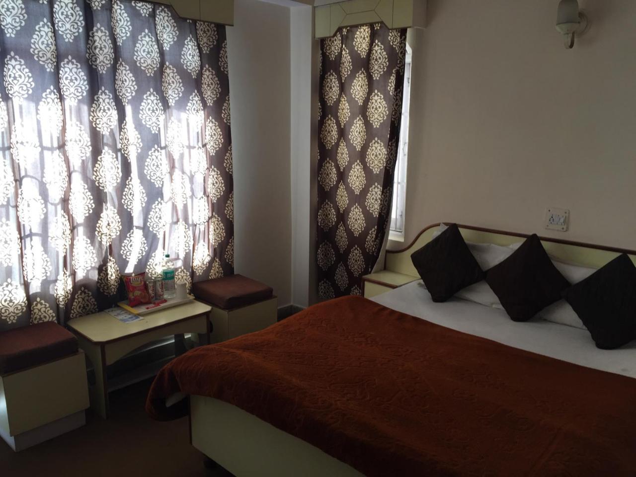 Hotel Lotus Shimla Esterno foto